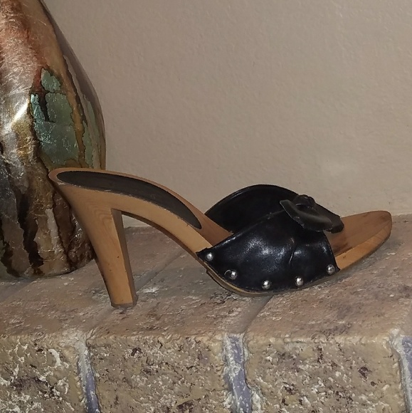 Qupid Shoes - ⬇ PRICE DROP🔥SUPER HOT🔥Studded slip on